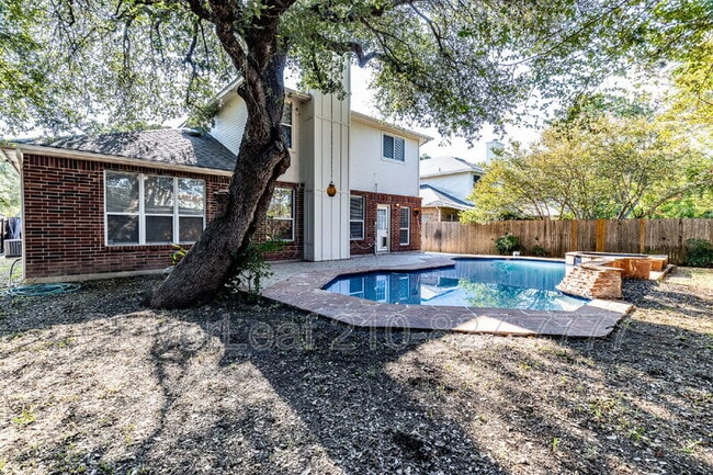 Building Photo - 16615 Raven Glenn