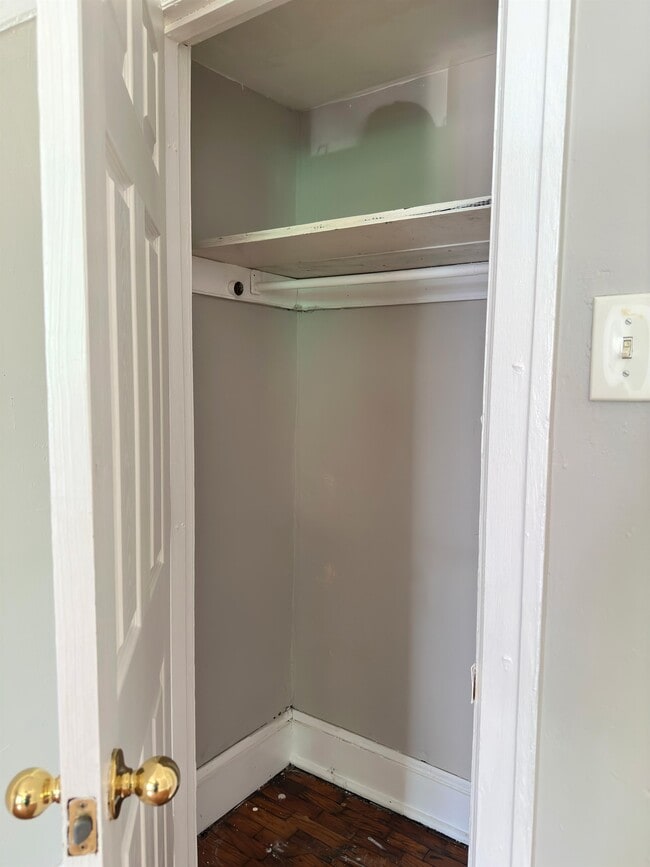 Building Photo - 1422 S Patton St