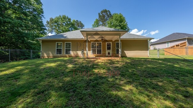 Building Photo - 48 Redwood Dr
