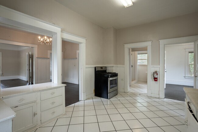 Building Photo - 278 Humboldt Ave