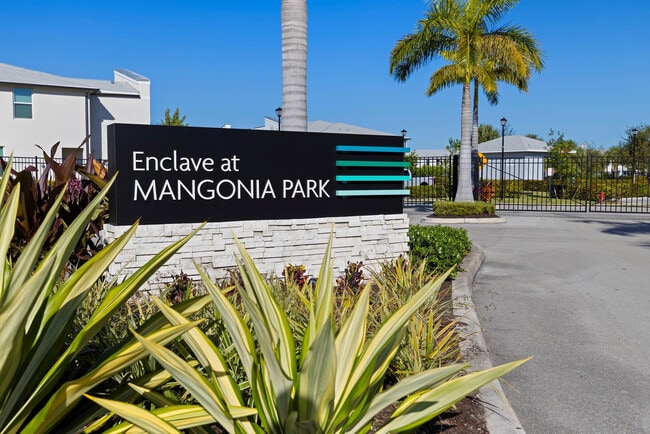 Building Photo - 1653 Lindley St