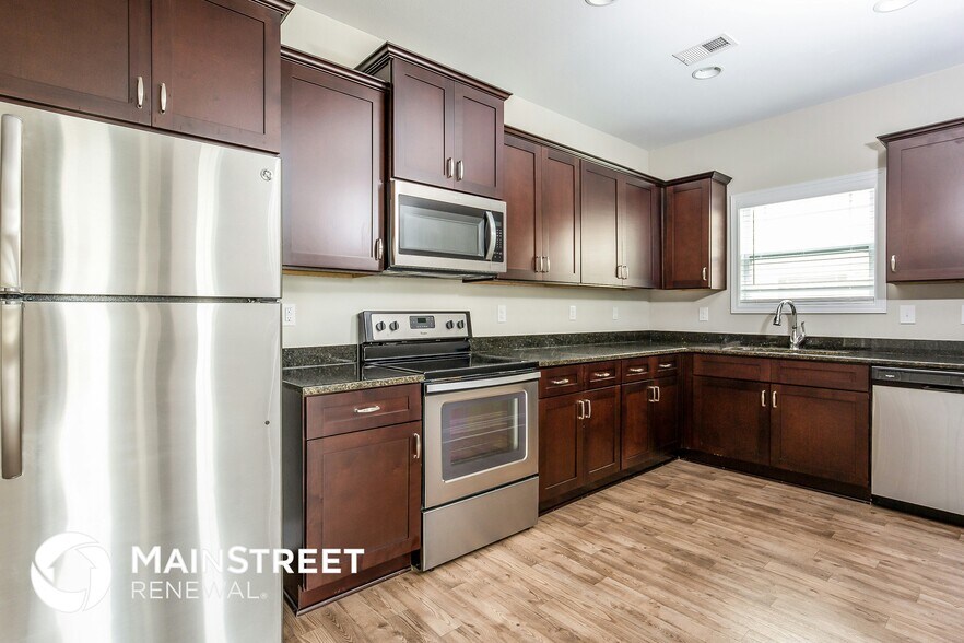 Building Photo - 1230 Catawba Way