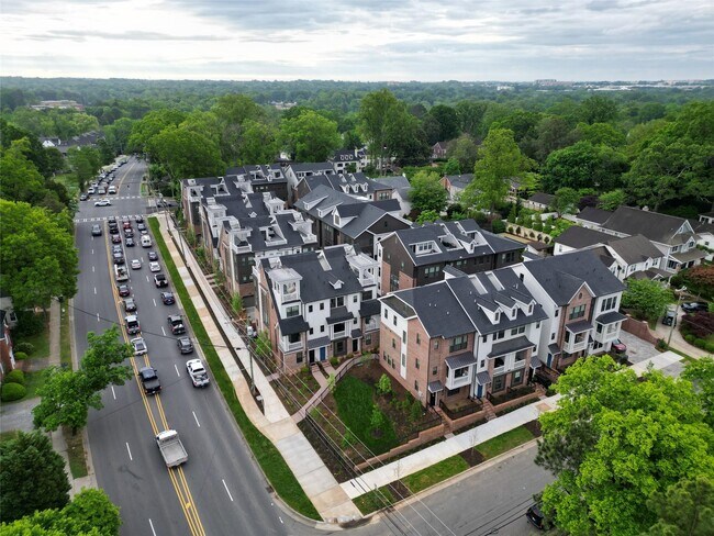 Building Photo - 4121 Selwyn Walk Ct