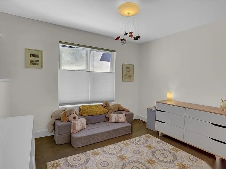 Building Photo - 2713 Grove St