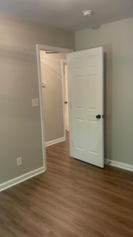 Building Photo - 3223 Summit Ave