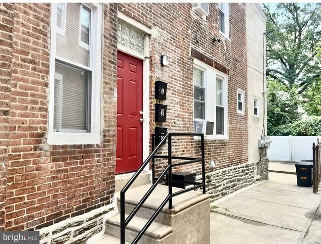 Building Photo - 2106 E Chelten Ave