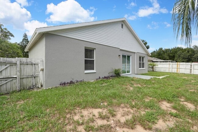 Building Photo - 1056 Malletwood Dr