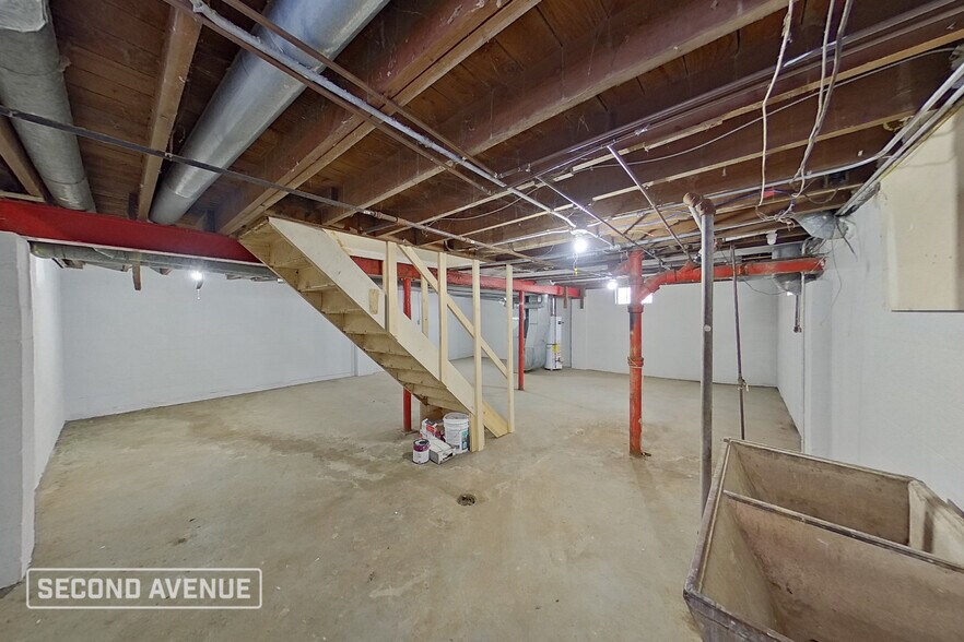 Building Photo - 4772 Jefferson St