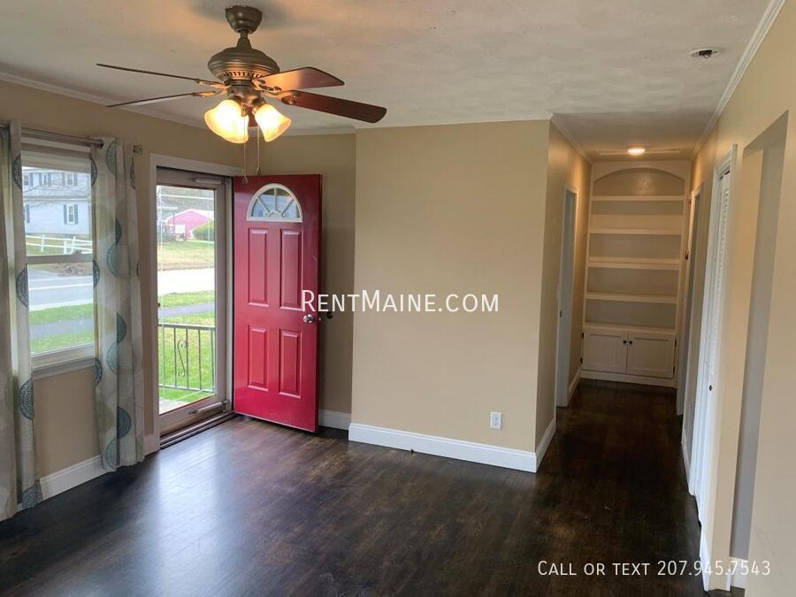 Building Photo - 173 Parkway N