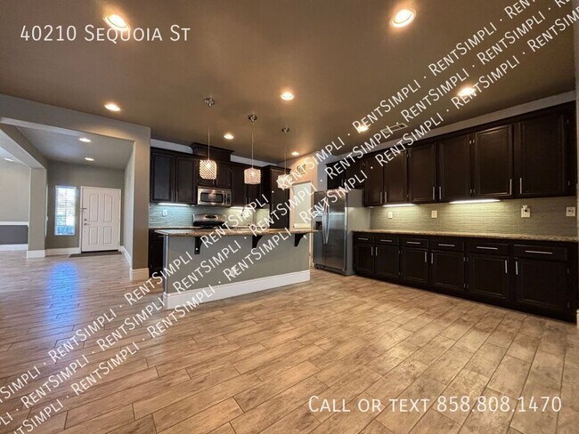 Building Photo - 40210 Sequoia St