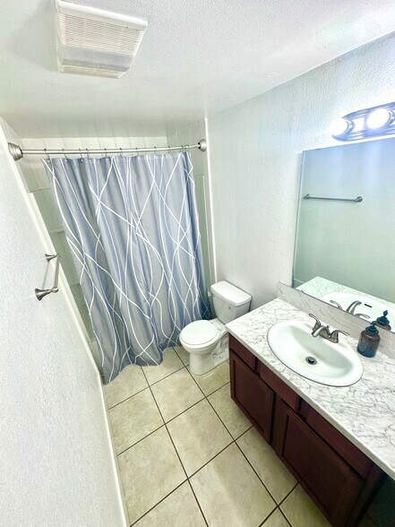 Building Photo - 11416 19th Avenue Ct S