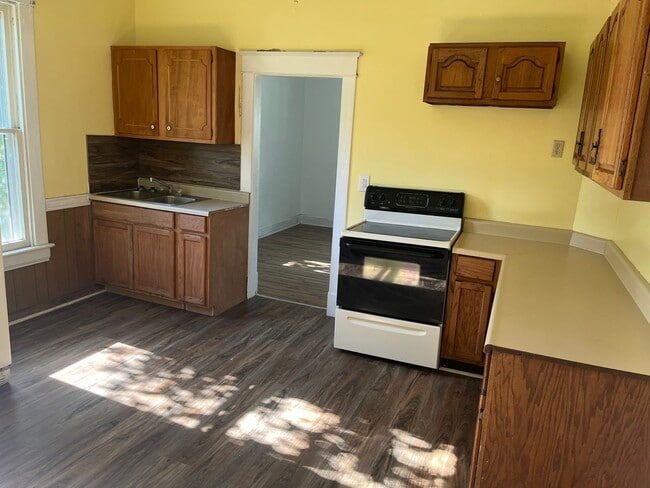 Building Photo - 2 Bedroom 2 bathroom in Alton
