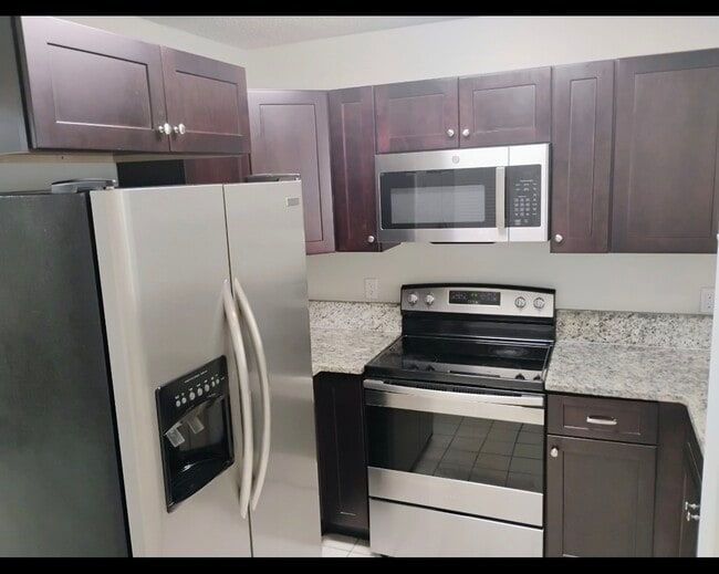 Building Photo - 5017 City St