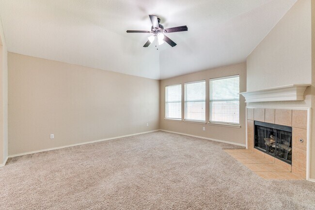 Building Photo - 1117 Red Hawk Dr