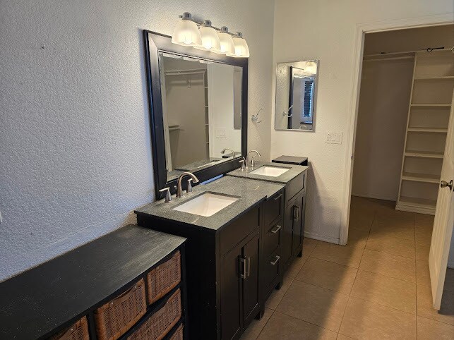 Building Photo - 5763 S Olvera Pl