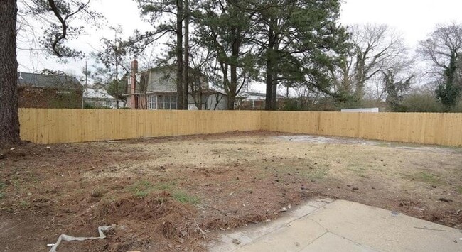 Building Photo - Beautifully Renovated Ranch-Style Home in ...