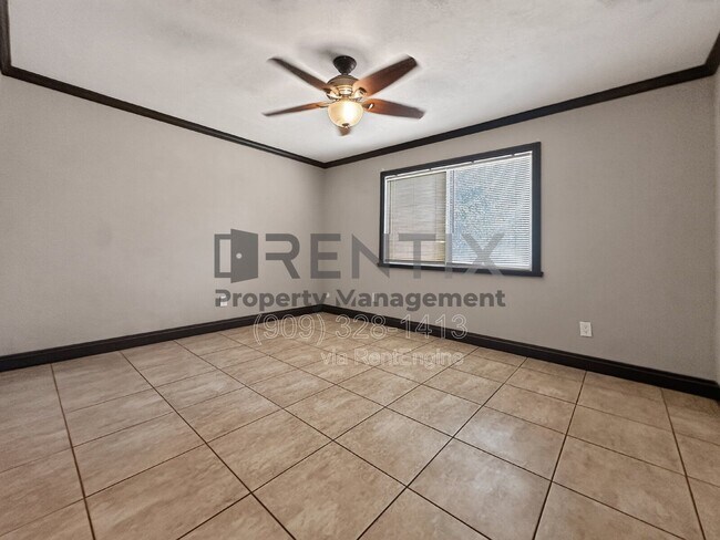 Building Photo - 12995 Chestnut Ave