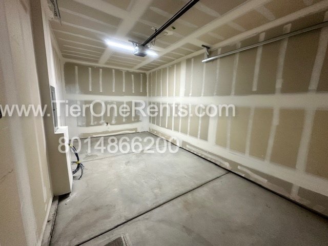Building Photo - This property offers a NO DEPOSIT option a...