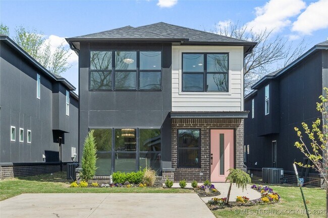 Building Photo - 105 N Atlanta St