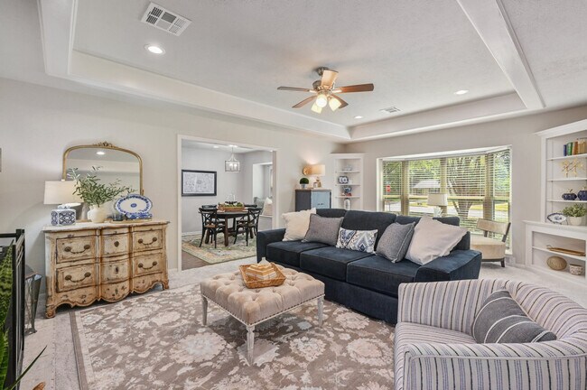 Building Photo - 2701 Westwood Main Dr