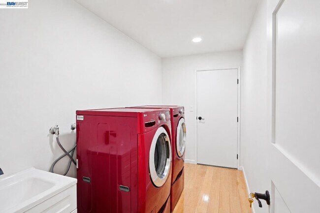Building Photo - 9699 Rudway Ct