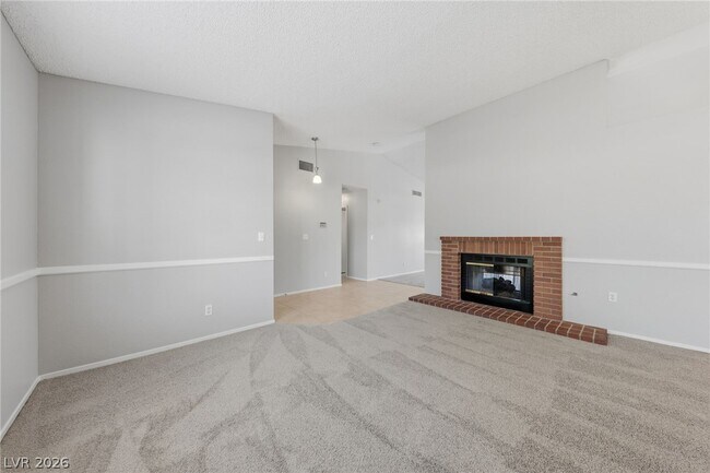 Building Photo - 735 Stonecliff Way