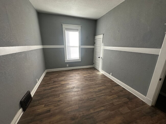 Building Photo - 2215 Lafayette St