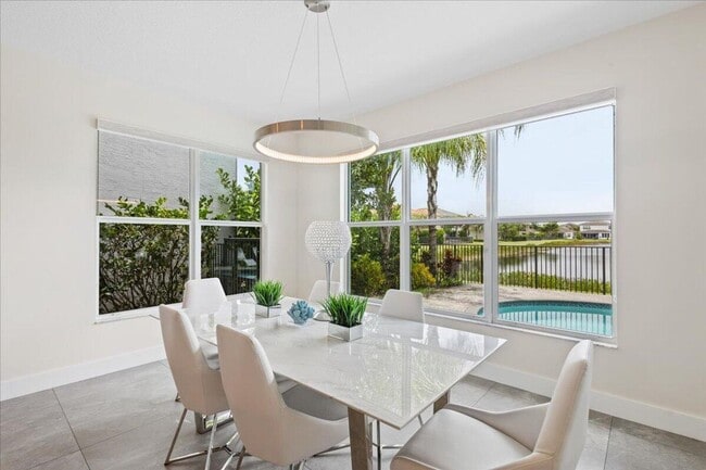 Building Photo - 15377 Green River Ct