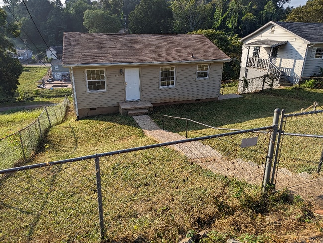 Building Photo - 1114 Irene Ave