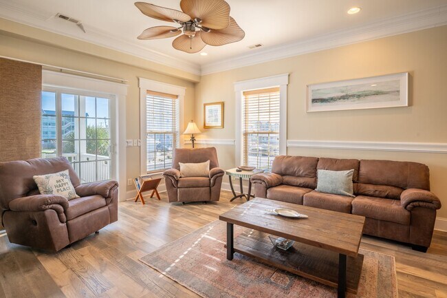Building Photo - FURNISHED OFF-SEASON OCEAN VIEW BALCONY FO...