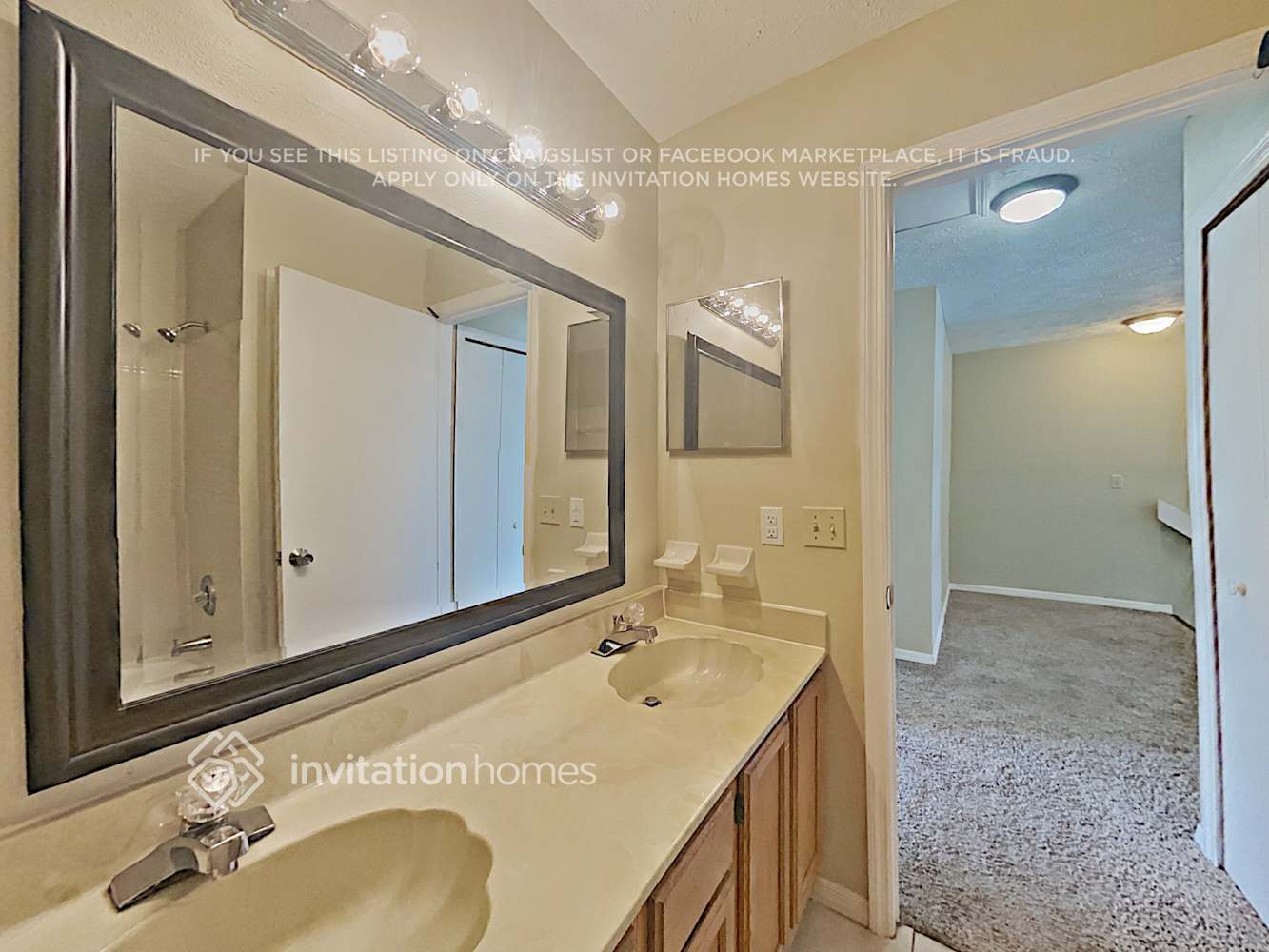 Building Photo - 1507 Dumont Dr