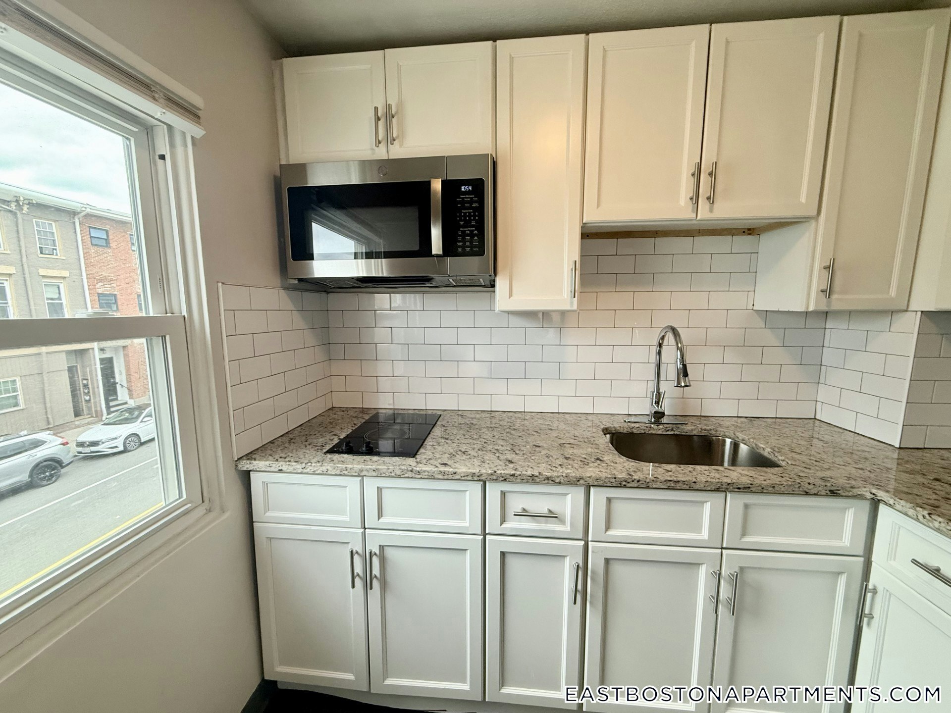 Building Photo - 300 Meridian St