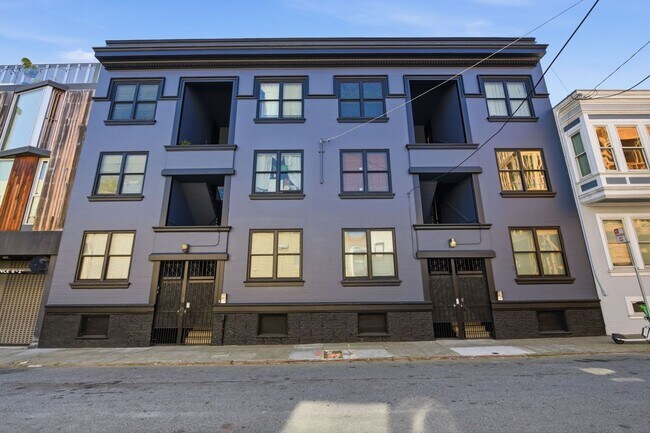 Building Photo - 381 Ivy St