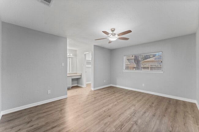 Building Photo - 4907 Tealgate Dr