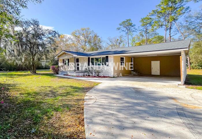 Building Photo - 1001 Fields Rd