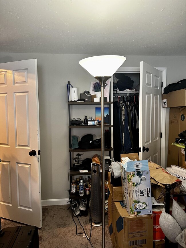 Building Photo - 22 Essex Grn Dr