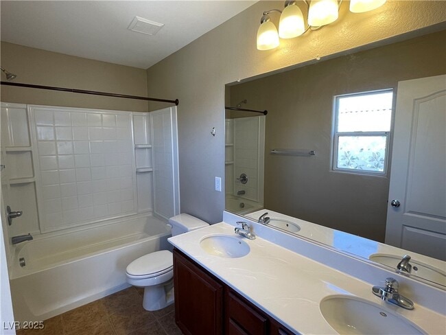 Building Photo - 534 Swiss Cottage Ave