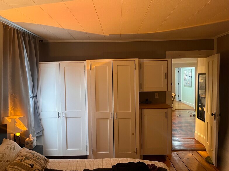 Building Photo - 66 Hill St