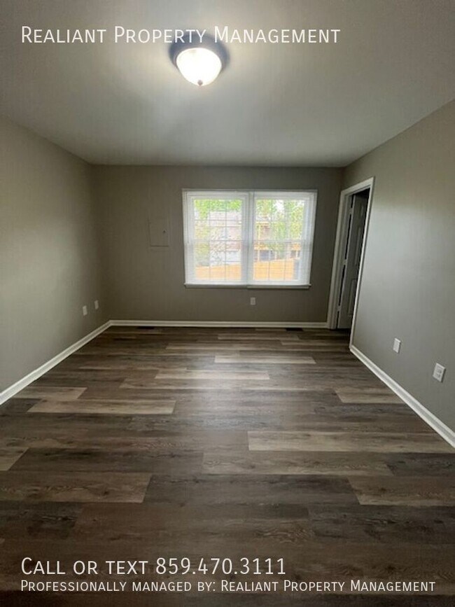 Building Photo - 164 Madonna Dr