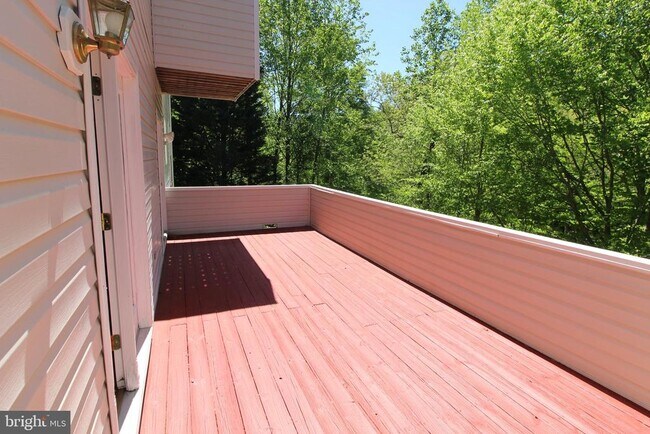 Building Photo - 12990 Pintail Rd