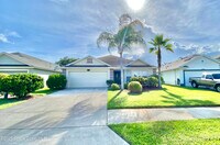 Building Photo - 1760 Sun Gazer Dr
