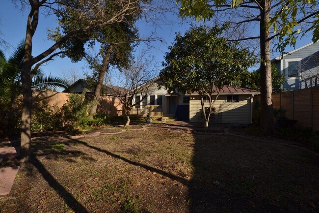 Building Photo - 7602 Blessing Ave