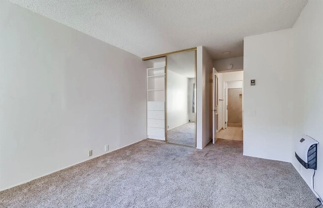 Building Photo - 1855 Diamond St