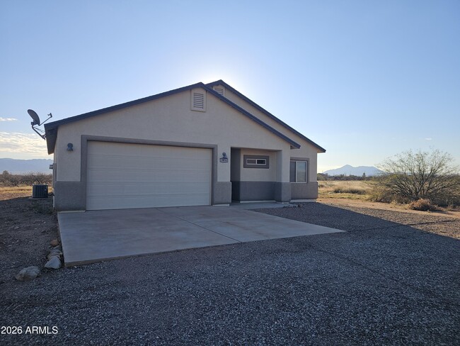 Building Photo - 7874 E Sky Island Pl