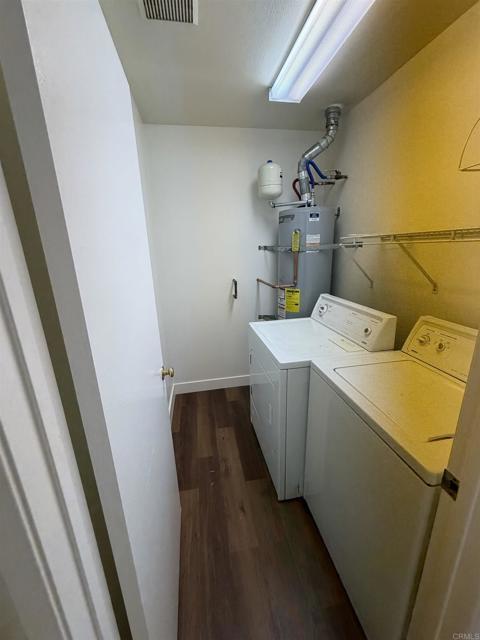 Building Photo - 2450 La Costa Ave