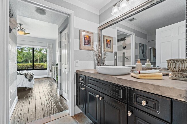 Building Photo - 2805 Veronia Dr