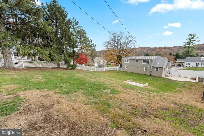 Building Photo - 3 Buttonwood Ave