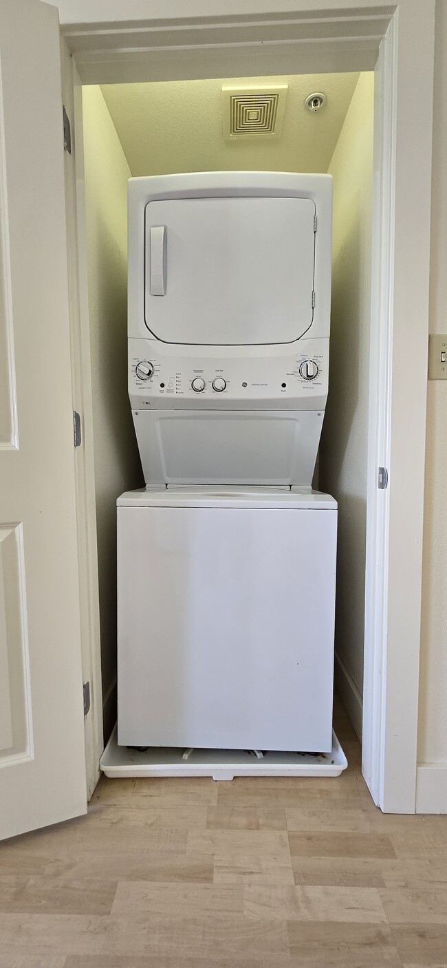 In-unit Washer and Dryer - 2407 Telegraph Ave