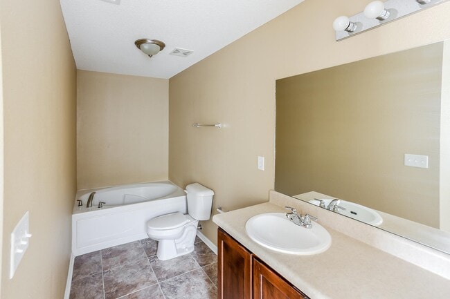 Building Photo - 10063 Chariden Dr