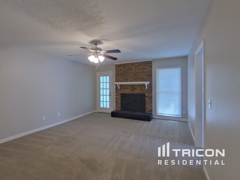Building Photo - 116 Glenshannon Dr